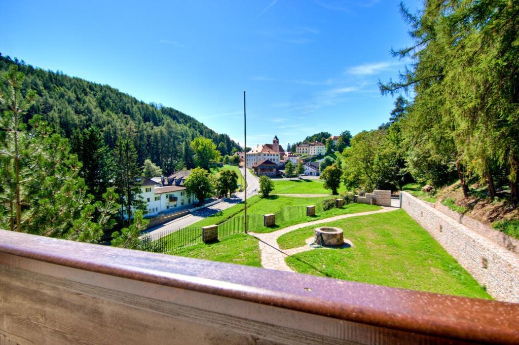 Apartments Waldquell Collalbo Luaran gambar